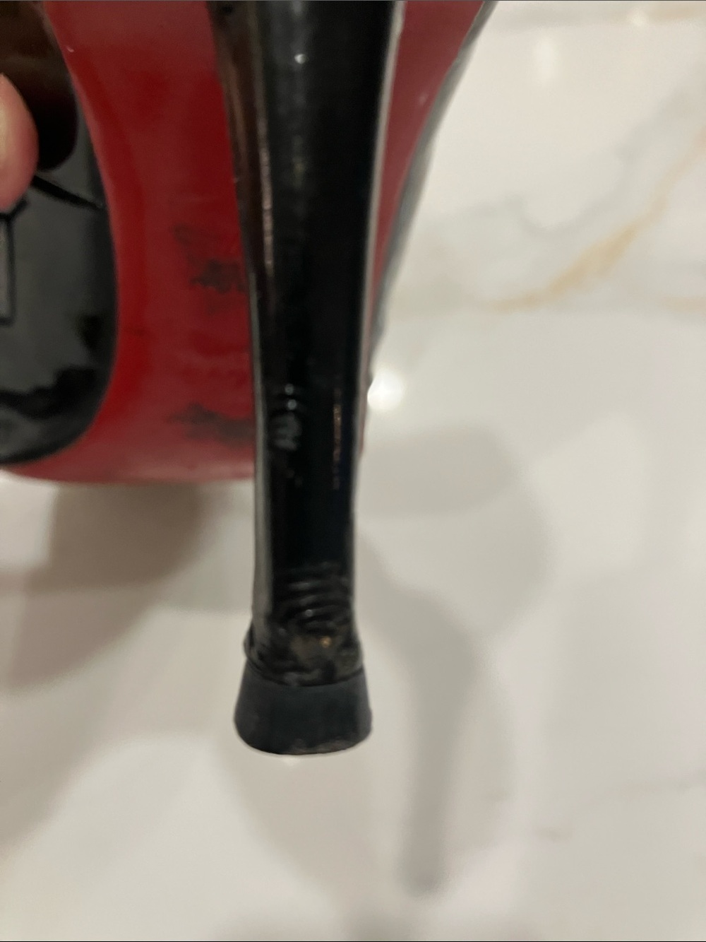 Christian Louboutin Simple Pump 85 Black Patent Round-Toe Pumps Sz 39.5- GUC - Picture 13 of 14